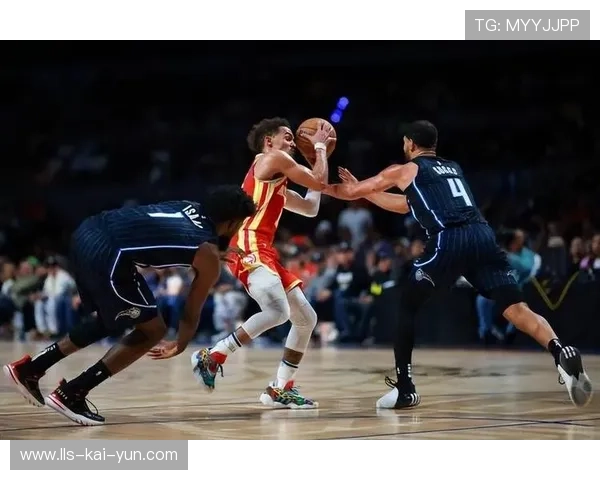 老鹰124-122险胜太阳,特雷杨45分11助攻